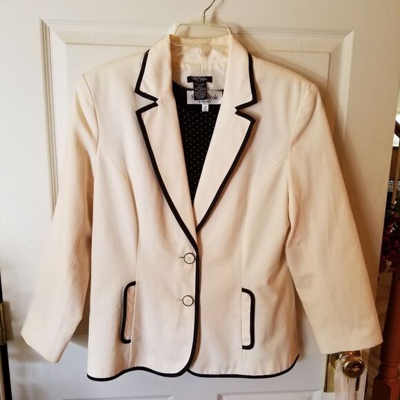 BOB MACKIE BEIGE JACKET W/ BLACK TRIM - Picture 1 of 5
